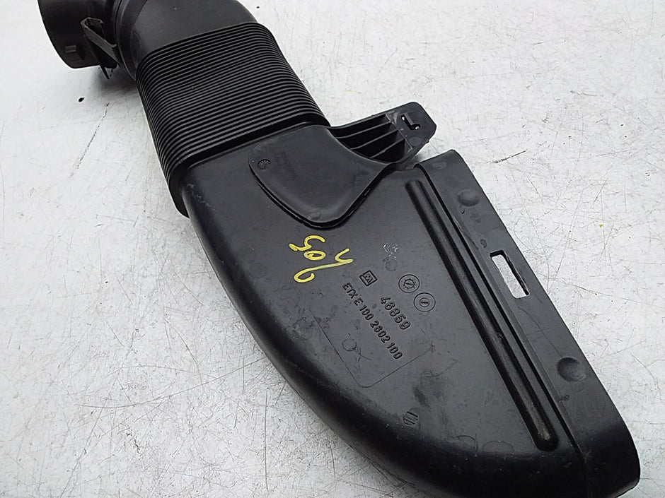 MERCEDES BENZ C-CLASS W205 AIR INTAKE TUBE A6510903242 FMI49