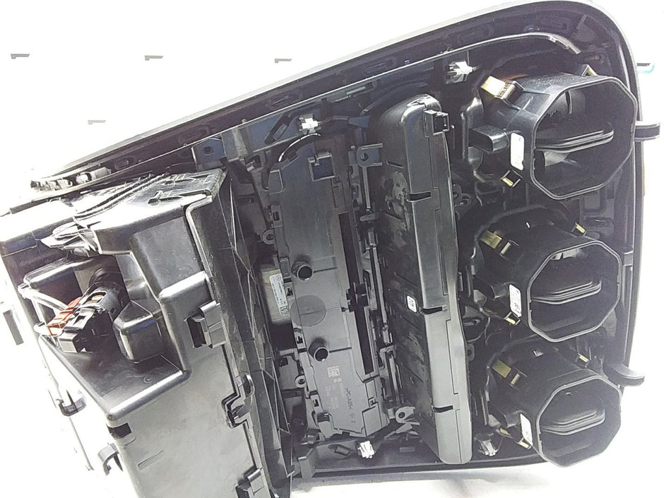 2014 ONWARDS MERCEDES C-CLASS W205 CENTRE  CONSOLE  A2055401724 FMK21