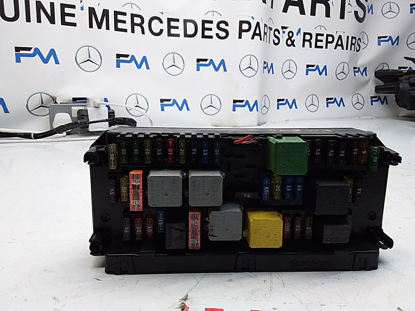 Mercedes E-CLASS W212 Fuse  Box RELAY A2129005722 FMF94