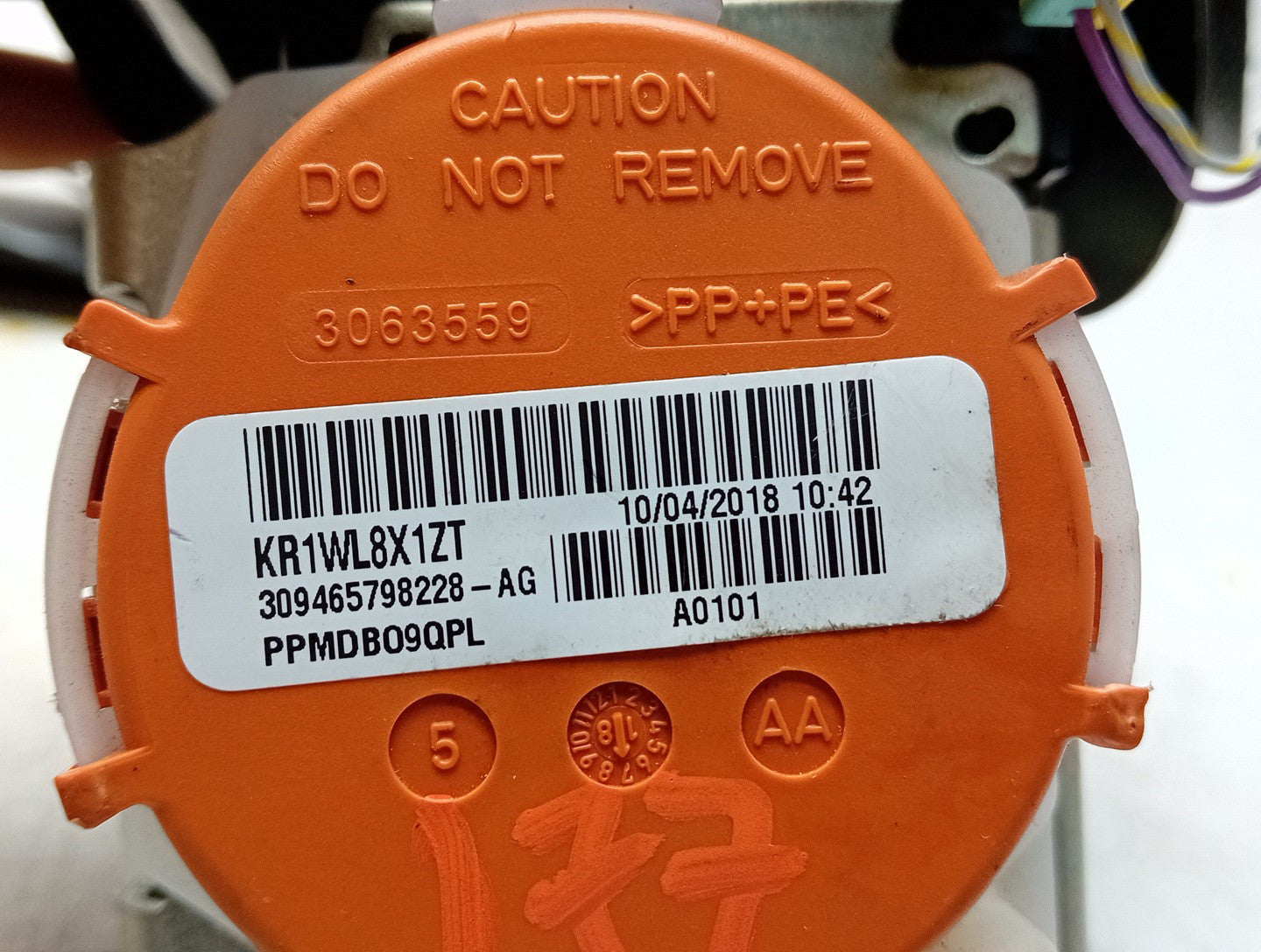 MERCEDES A CLASS  FRONT LEFT SEAT BELT WITH PRETENSIONER A1778600700 FMS64 NSF