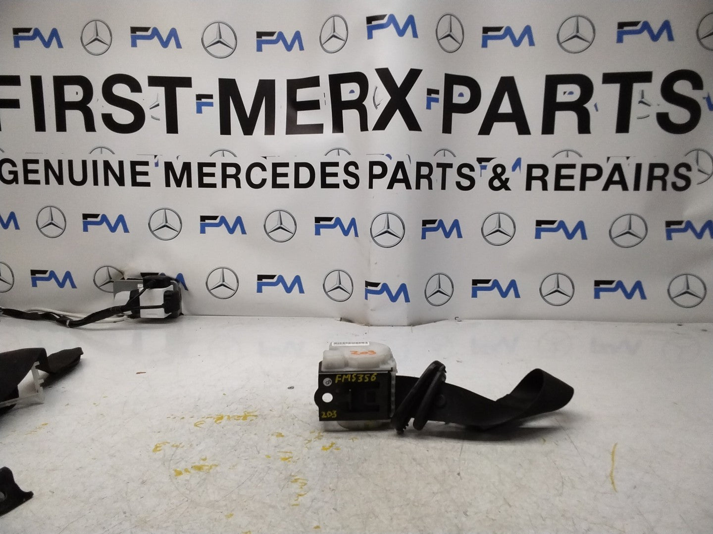 MERCEDES C CLASS CL203 SEAT BELT REAR RIGHT DRIVER SIDE A2038609085 FMS356 OSR