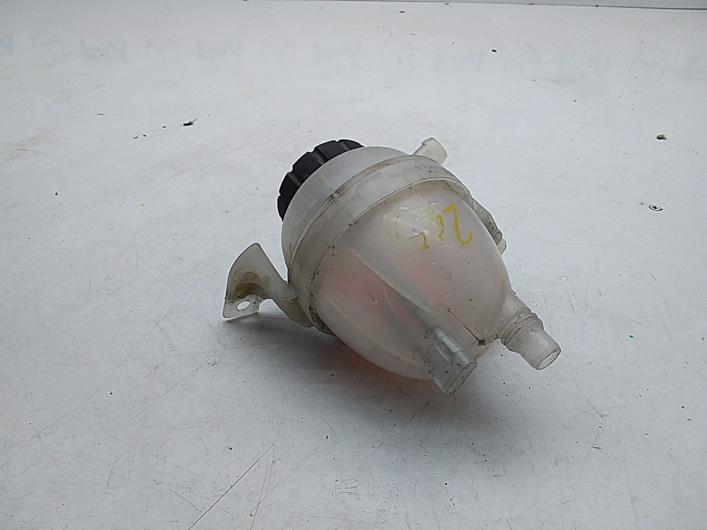 MERCEDES BENZ S-CLASS W222 COOLANT EXPANSION TANK 2014ONWARDS A2225000549 FMC112