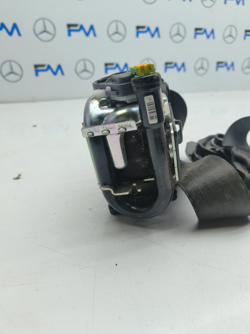 MERCEDES BENZ E-CLASS W212 DRIVER SIDE FRONT SEAT BELT A2128600886 OSF FMS24