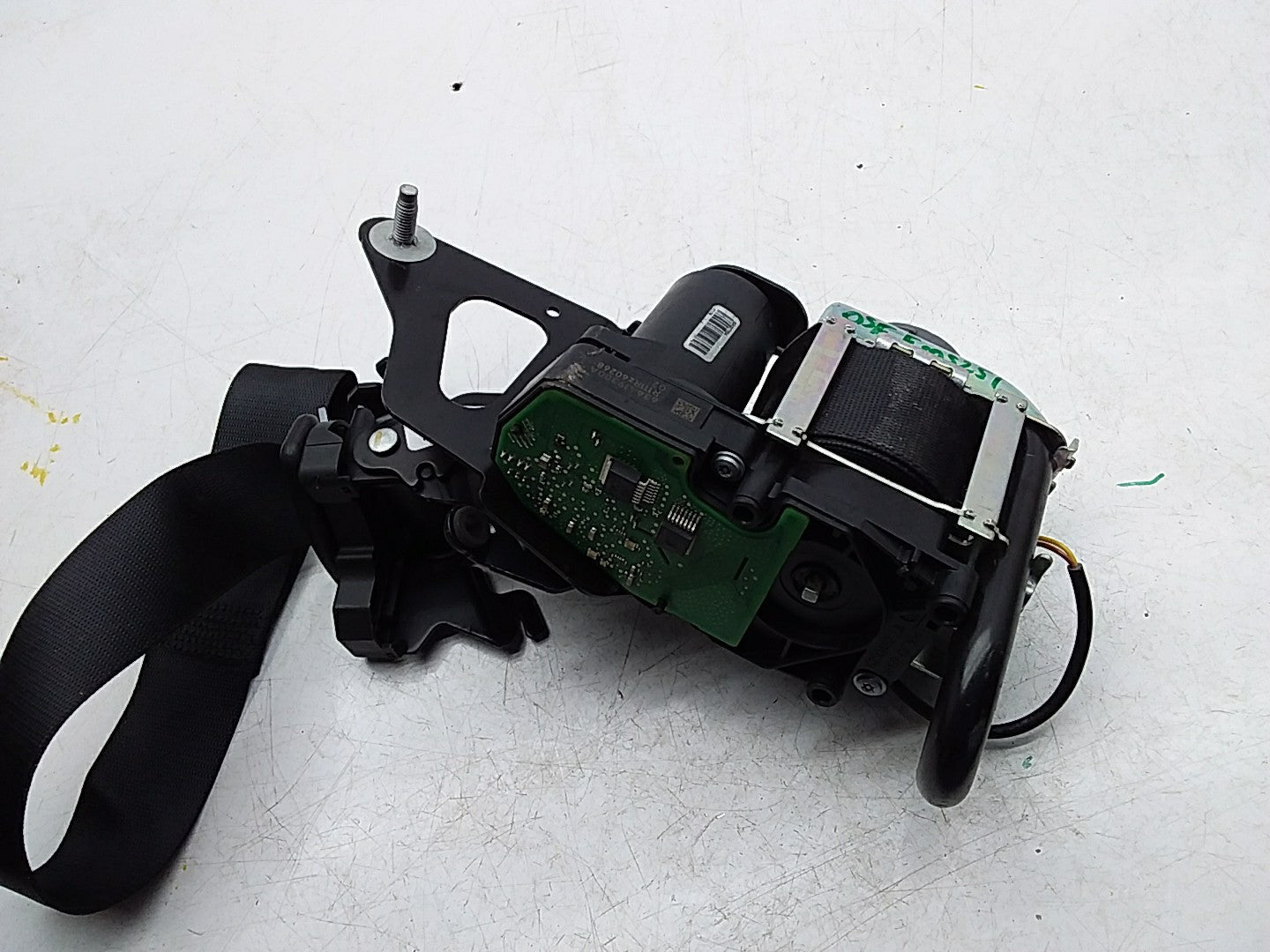 MERCEDES E-CLASS W238 SEAT BELT FRONT RIGHT DRIVER SIDE A2388602900 FMS251 OSF