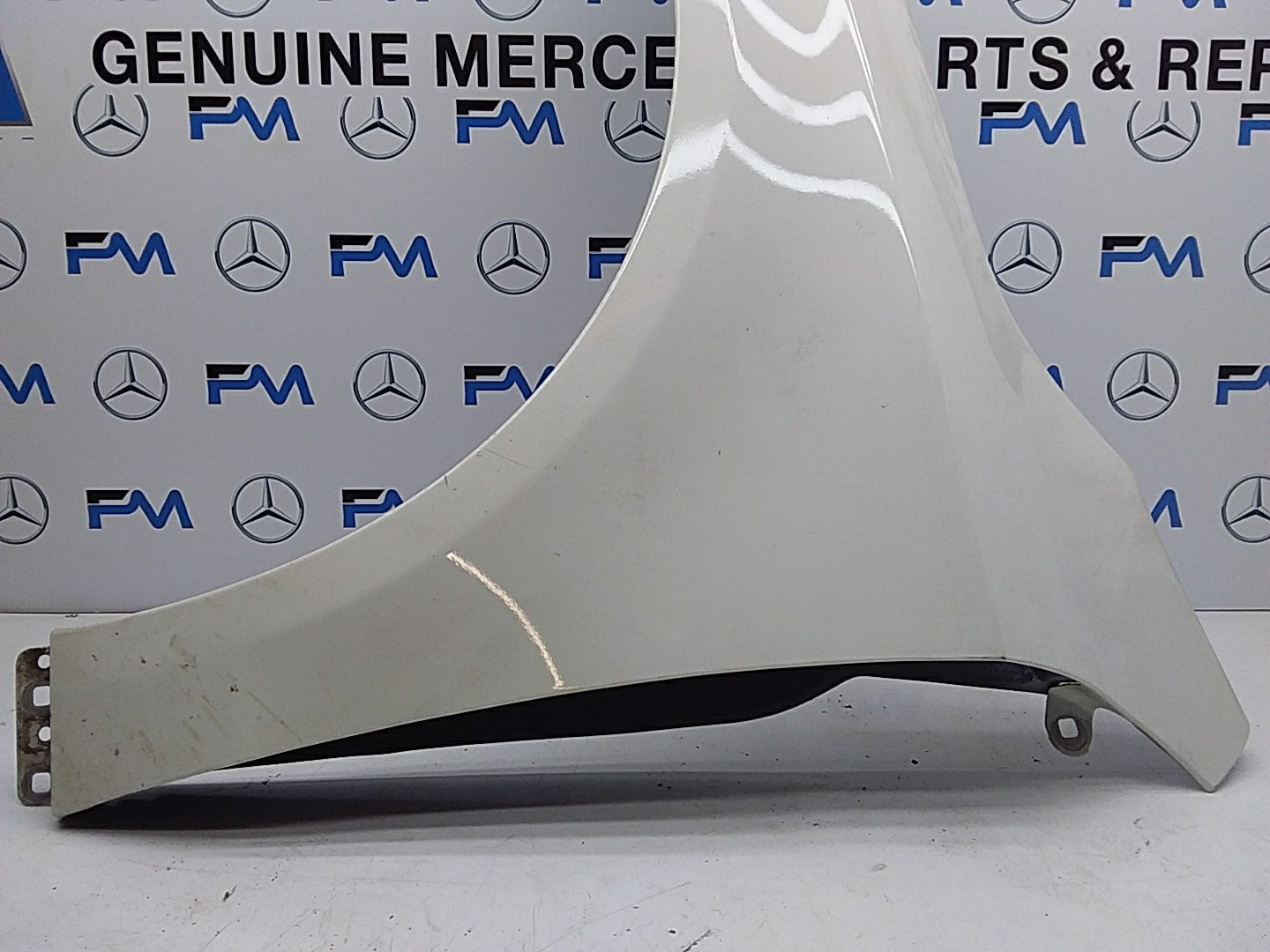 MERCEDES  BENZ CLA W117 NS LEFT PASSENGER SIDE WINGS  FMW12  A1178890000