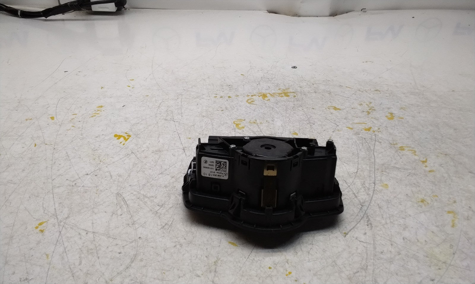 MERCEDES C-CLASS W205 HEADLIGHT CONTROL SWITCH 2014-2020 A2059051810 FM001017