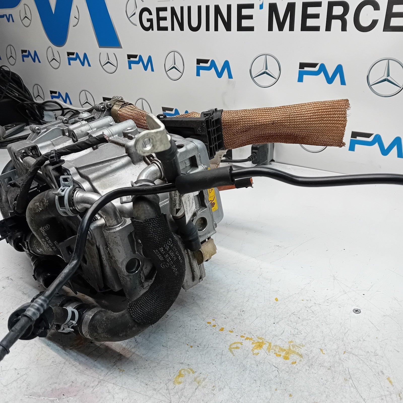 MERCEDES A CLASS W177 PETROL HYBROD BATTERY  CONVERTER  A1779003106 FM001131