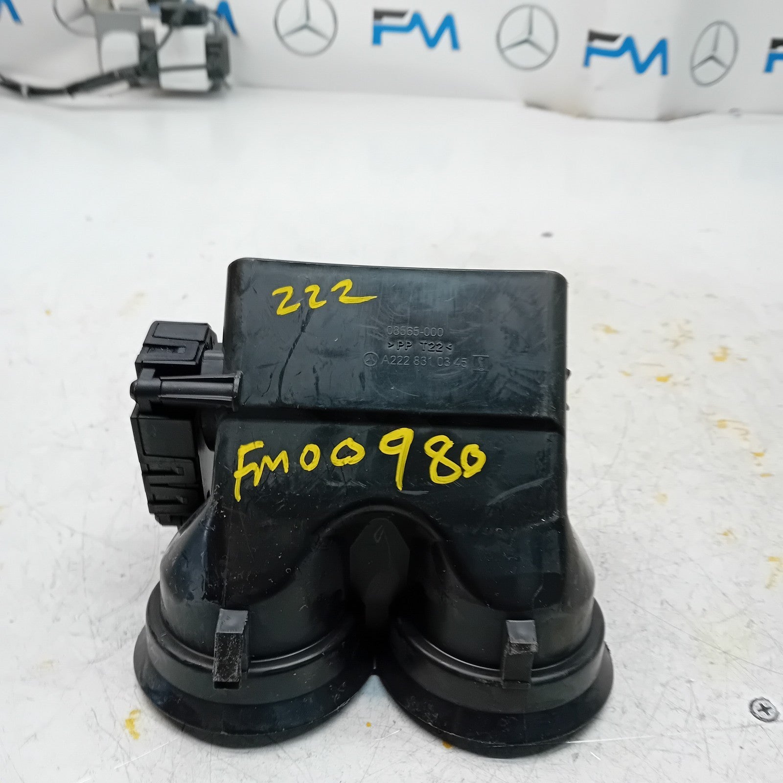 MERCEDES BENZ S CLASS AIR INTAKE TUBE A2228310345 FM00980