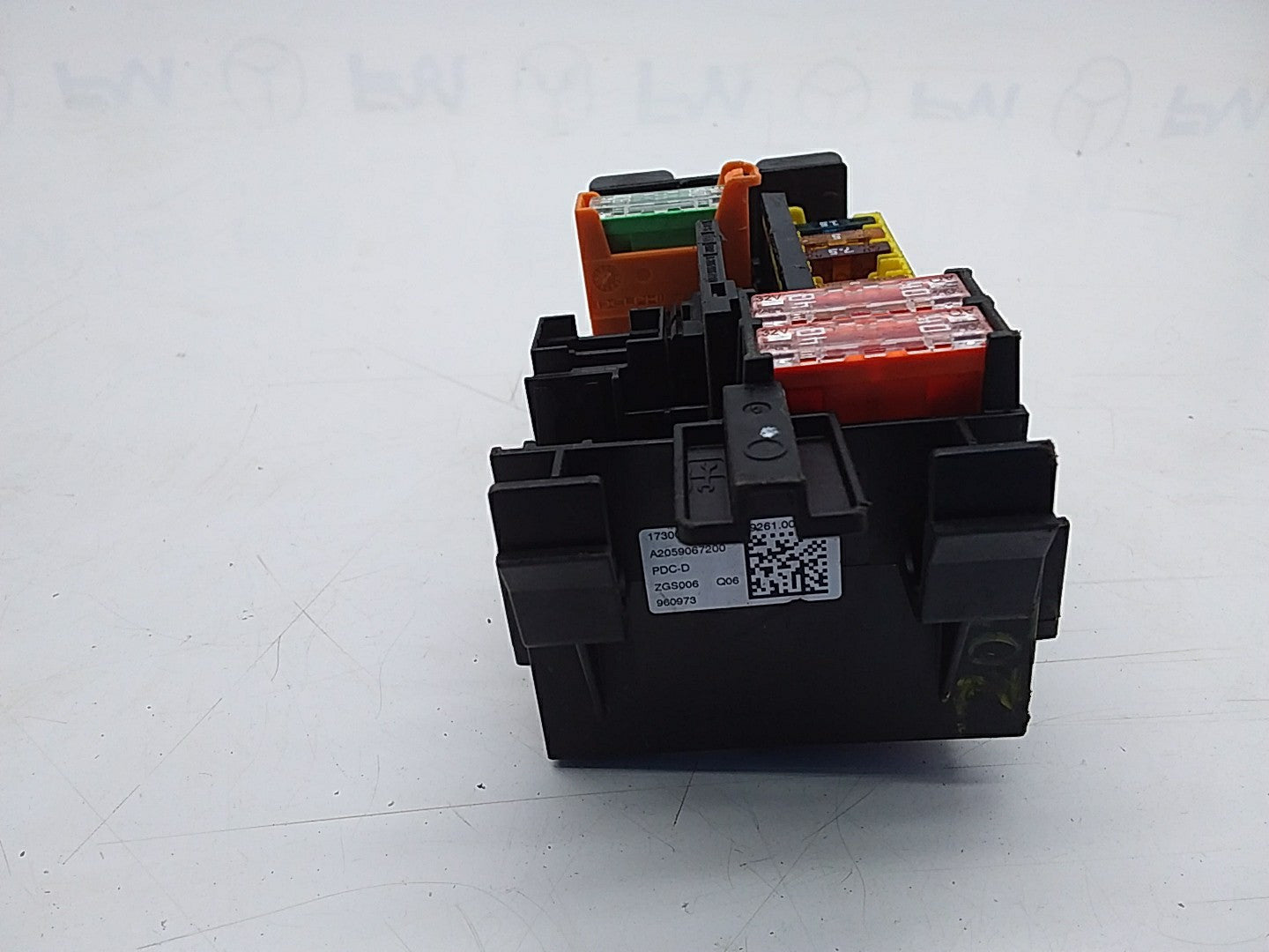 MERCEDES C CLASS FUSE RELAY BOX A2059067200 W205 2014 - 2021 FMF25