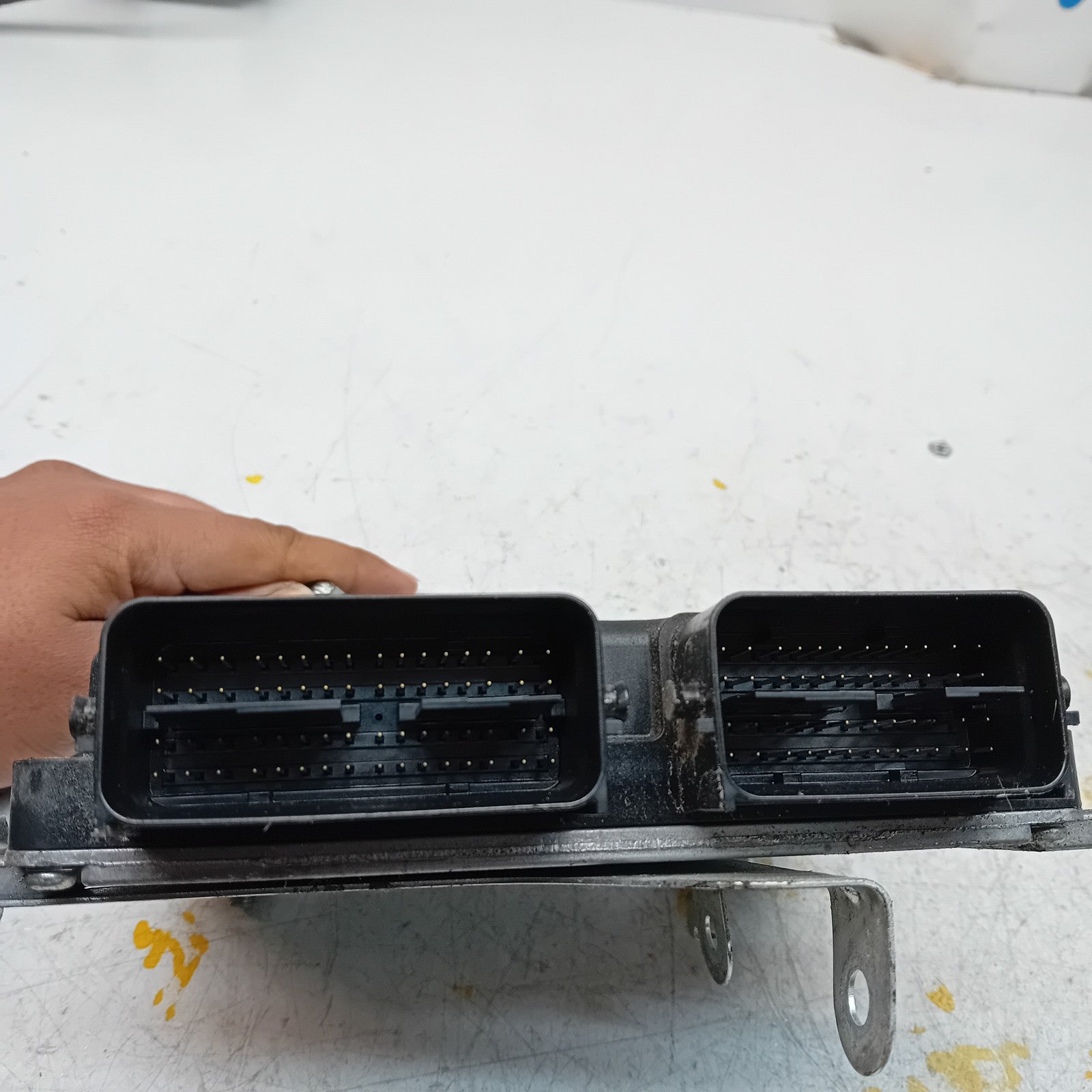 MITSUBISHI OUTLANDER MK3 ENGINE  ECU CONTROL MODULE 1860D200 FM00898