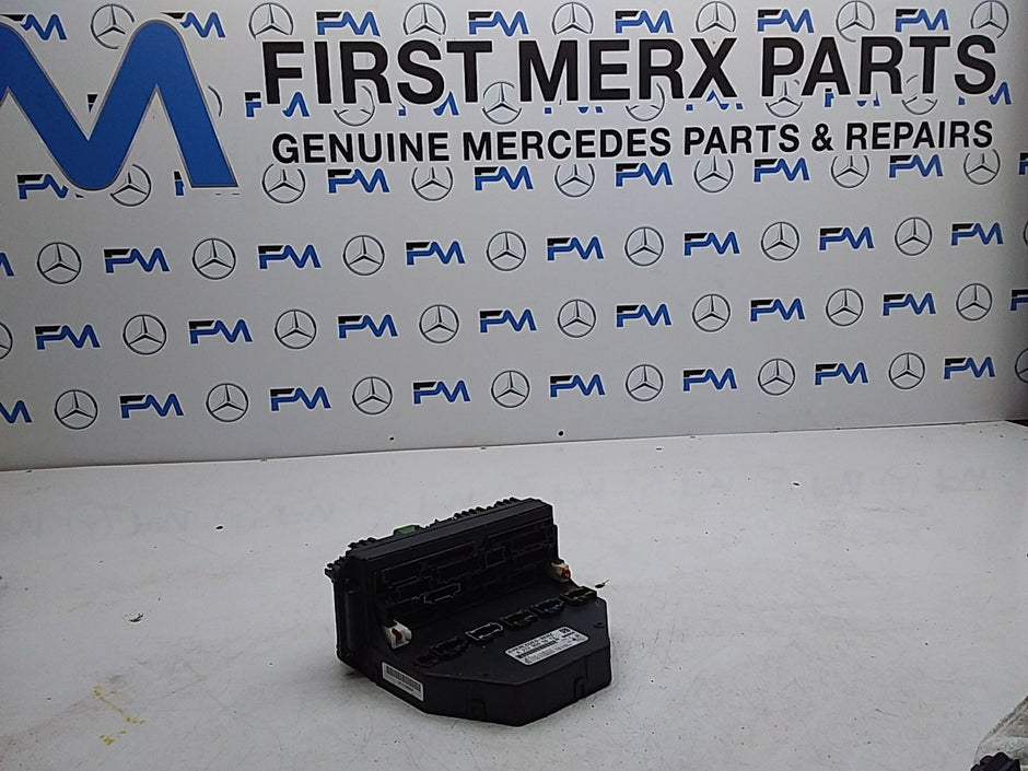 MERCEDES BENZ E-CLASS W12 2009-2016 FUSE RELAY BOX  A2129005812 FMF127