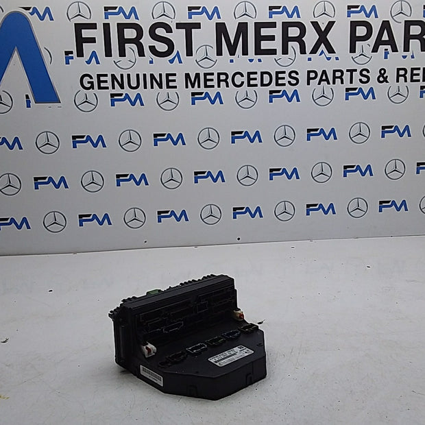 MERCEDES BENZ E-CLASS W12 2009-2016 FUSE RELAY BOX  A2129005812 FMF127