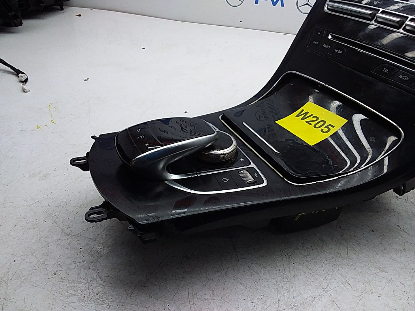 2014 ONWARDS MERCEDES C-CLASS W205 CENTRE  CONSOLE  A2056805107 FMK17