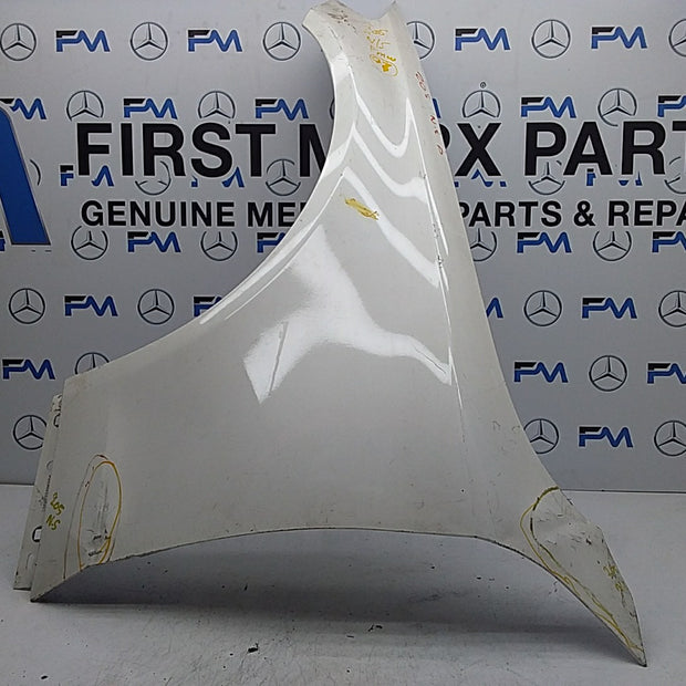 MERCEDES  C-CLASS W205 NS LEFT PASSENGER SIDEWINGS A2058810101 FMW07 (DAMAGED)