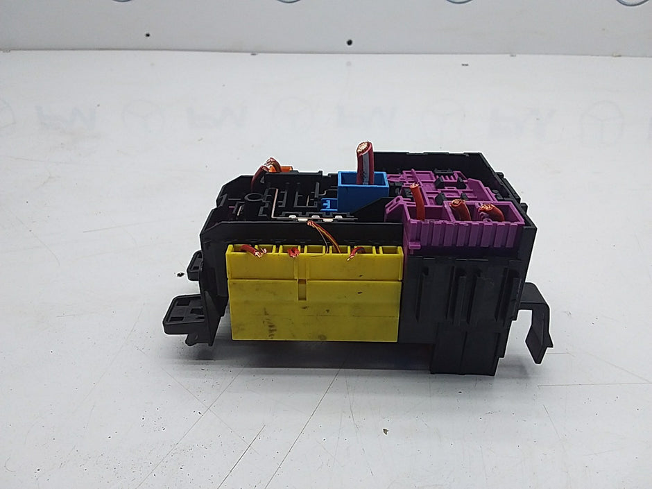 MERCEDES C CLASS FUSE RELAY BOX A2059067200 W205 2014-2021  FMF12
