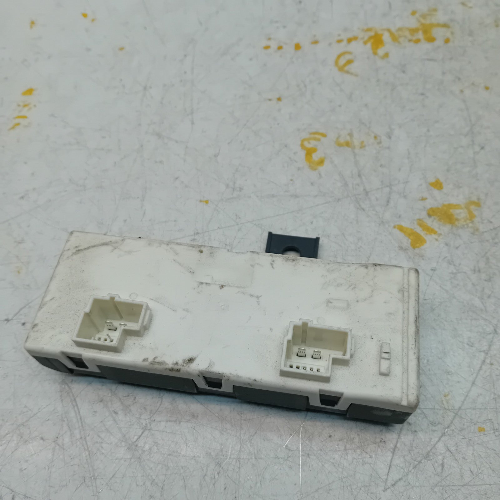 MERCEDES E-CLASS TAILGATE CONTROL MODULE W213 A2139004711 FM00863