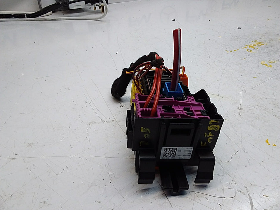 MERCEDES C CLASS FUSE RELAY BOX A2059067200 W205 2014 ONWARDS FMF87