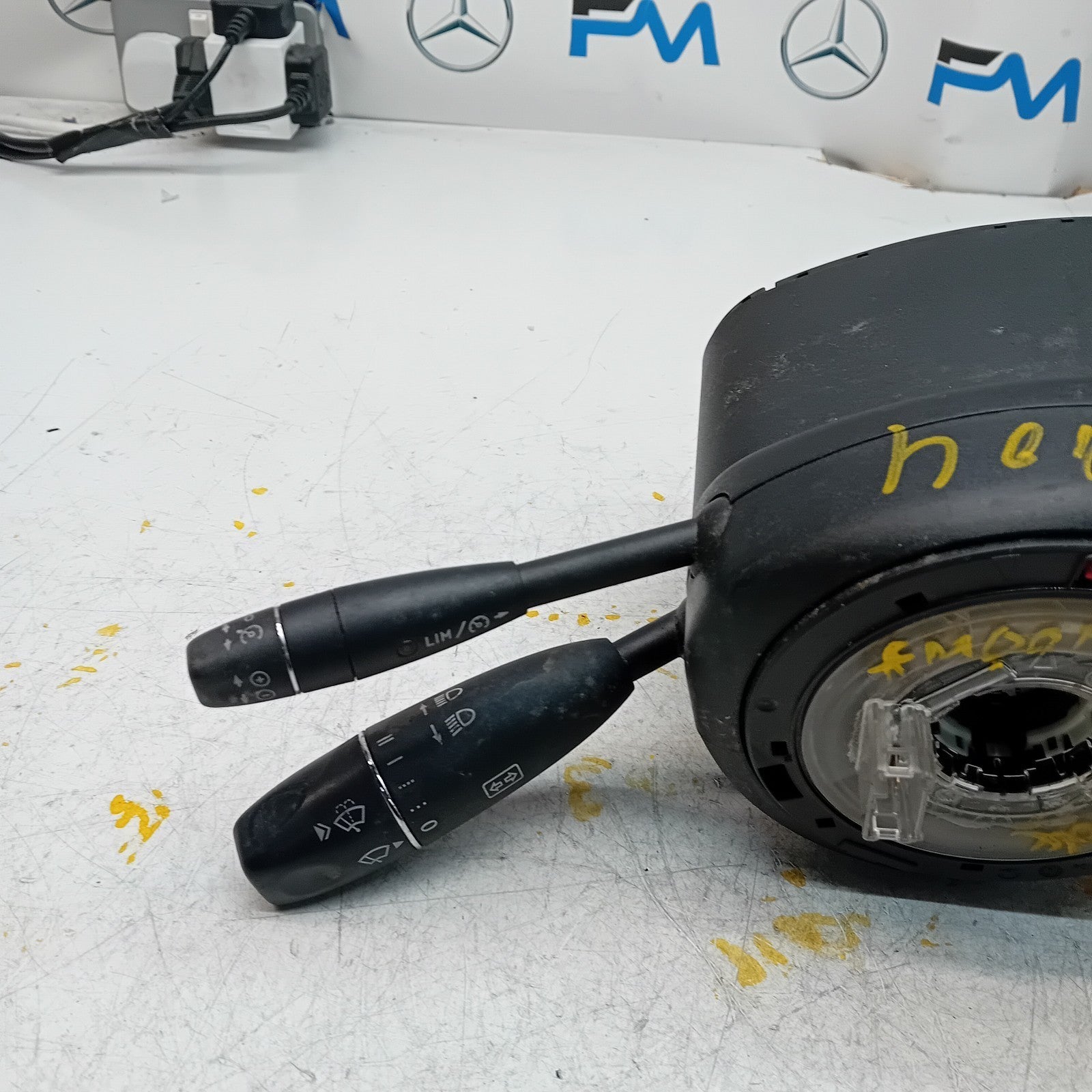 Mercedes C E CLASS INDICATOR/WIPER GEAR SELECT + SQUIB A2129007502 FM001062