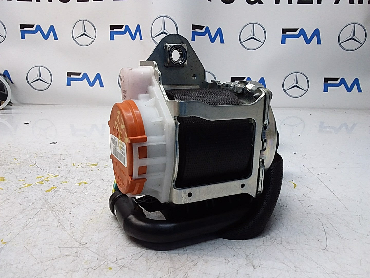 MERCEDES A CLASS  FRONT RIGHT SEAT BELT WITH PRETENSIONER A1778600800 FMS49 OSF