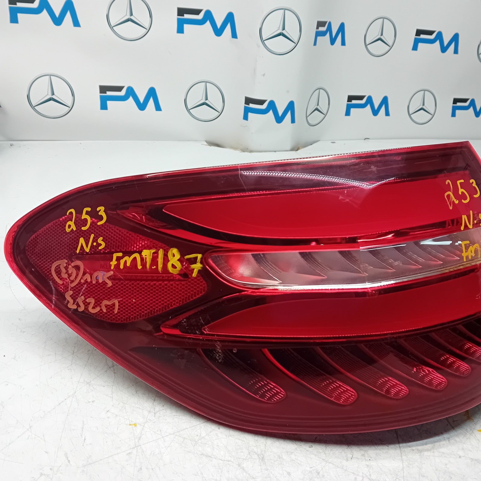 MERCEDES GLC W253 PASSENGER SIDE NS REAR TAIL LIGHT FMT187 A2539060900