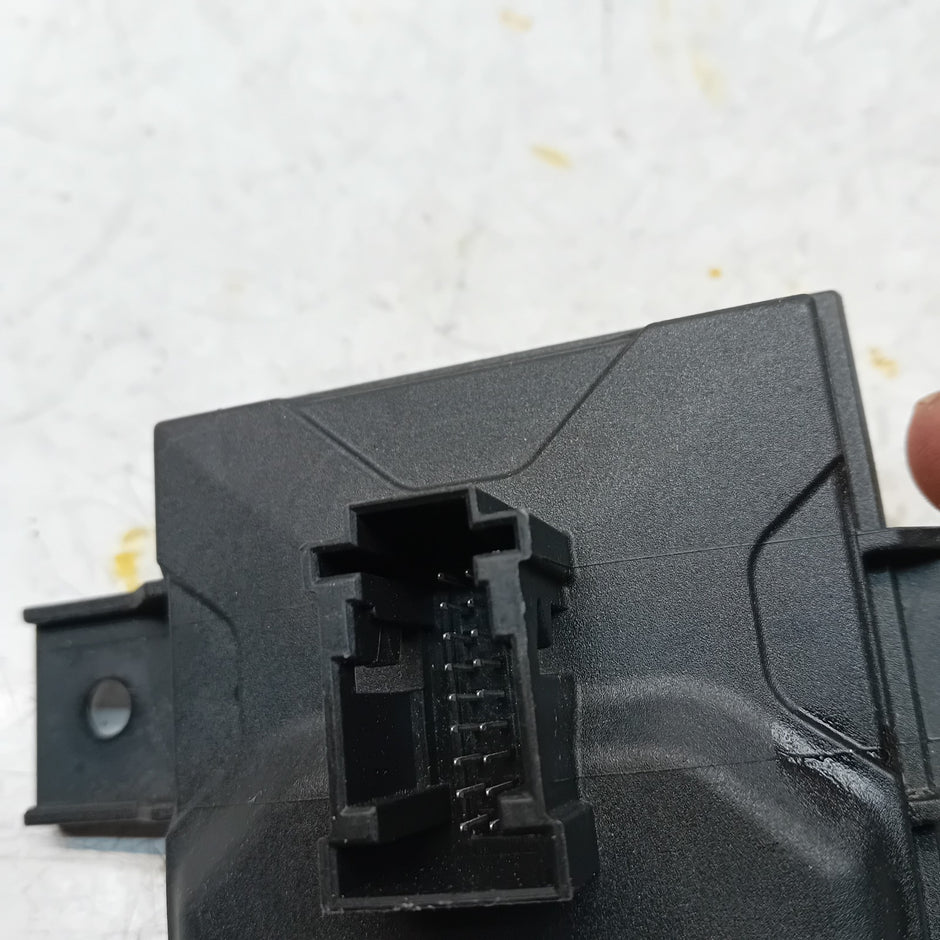 MERCEDES C S CLASS CAMERA REAR CONTROL MODULE ECU A2229005613 FM001110