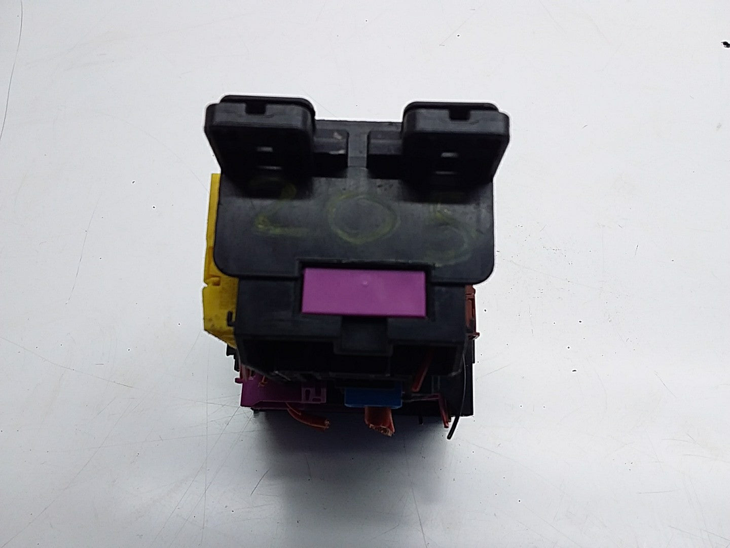MERCEDES C CLASS FUSE RELAY BOX A2059067200 W205 2014 -2021 FMF15