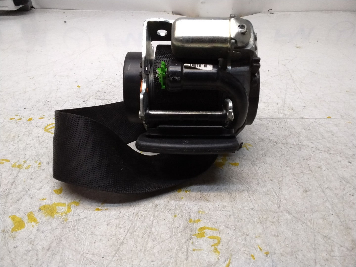MERCEDES E CLASS SEAT BELT REAR RIGHT AND LEFT A2078602385 C207 FMS452 NSR OSR