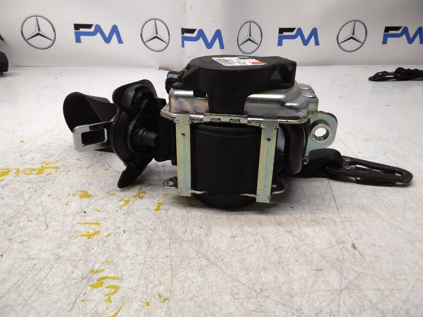 MERCEDES C-CLASS W205 SEAT BELT LEFT PASSENGER SIDE A2058600185 FMS295 NSF
