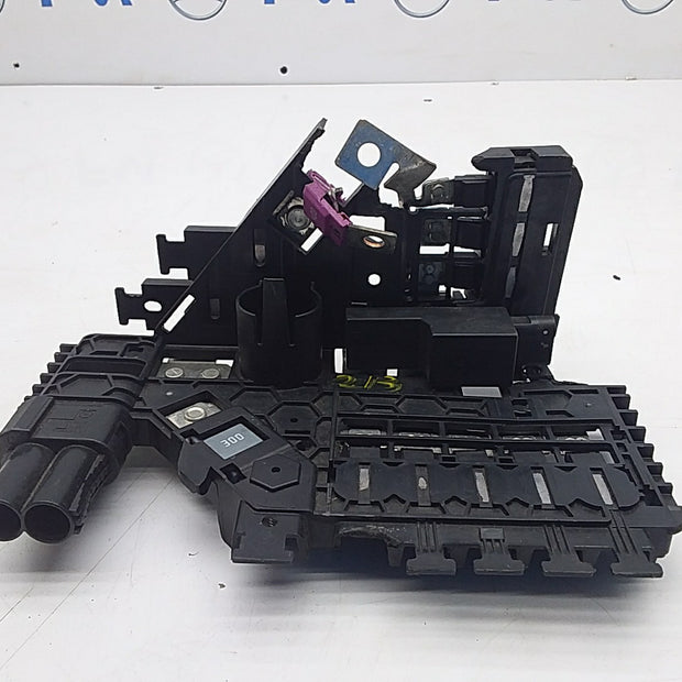Mercedes E-CLASS W213 Fuse Relay Junction Box A2135400750 FMF10 (DAMAGED)