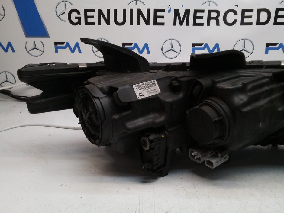 MITSUBISHI OUTLANDER MK3 2015 HEADLIGHT PASSENGER NS LEFT L0094I 086Q FMH169