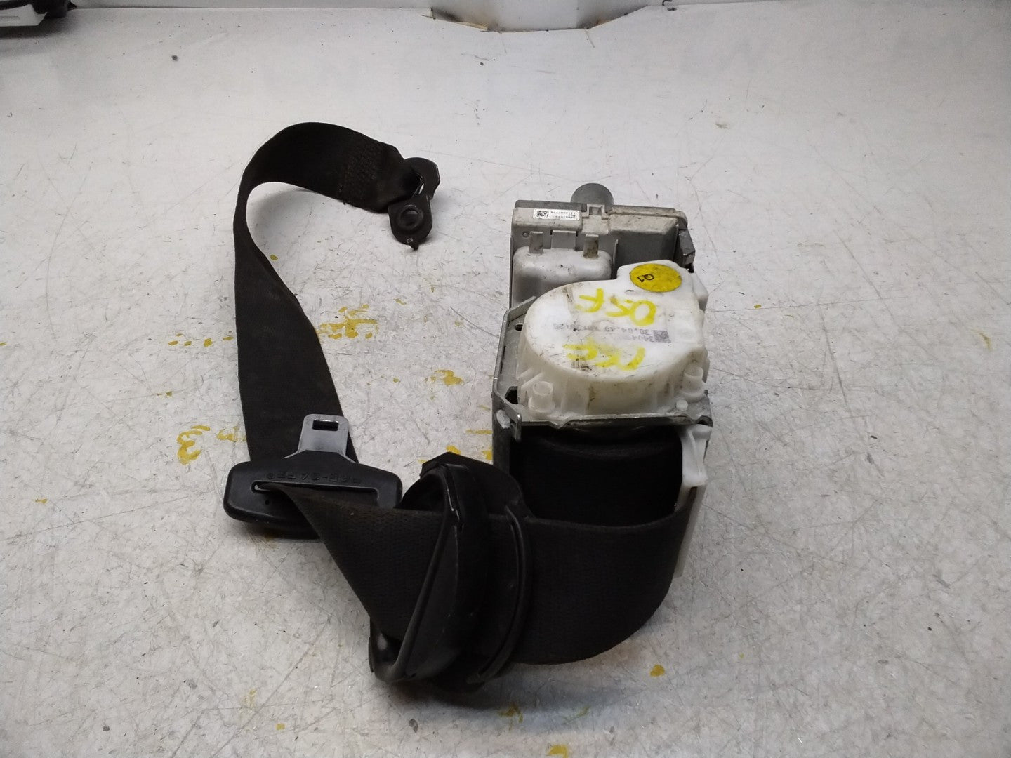 MERCEDES BENZ ML SEAT BELT FRONT RIGHT DRIVER SIDE W164 A2518603686 FMS462 OSR