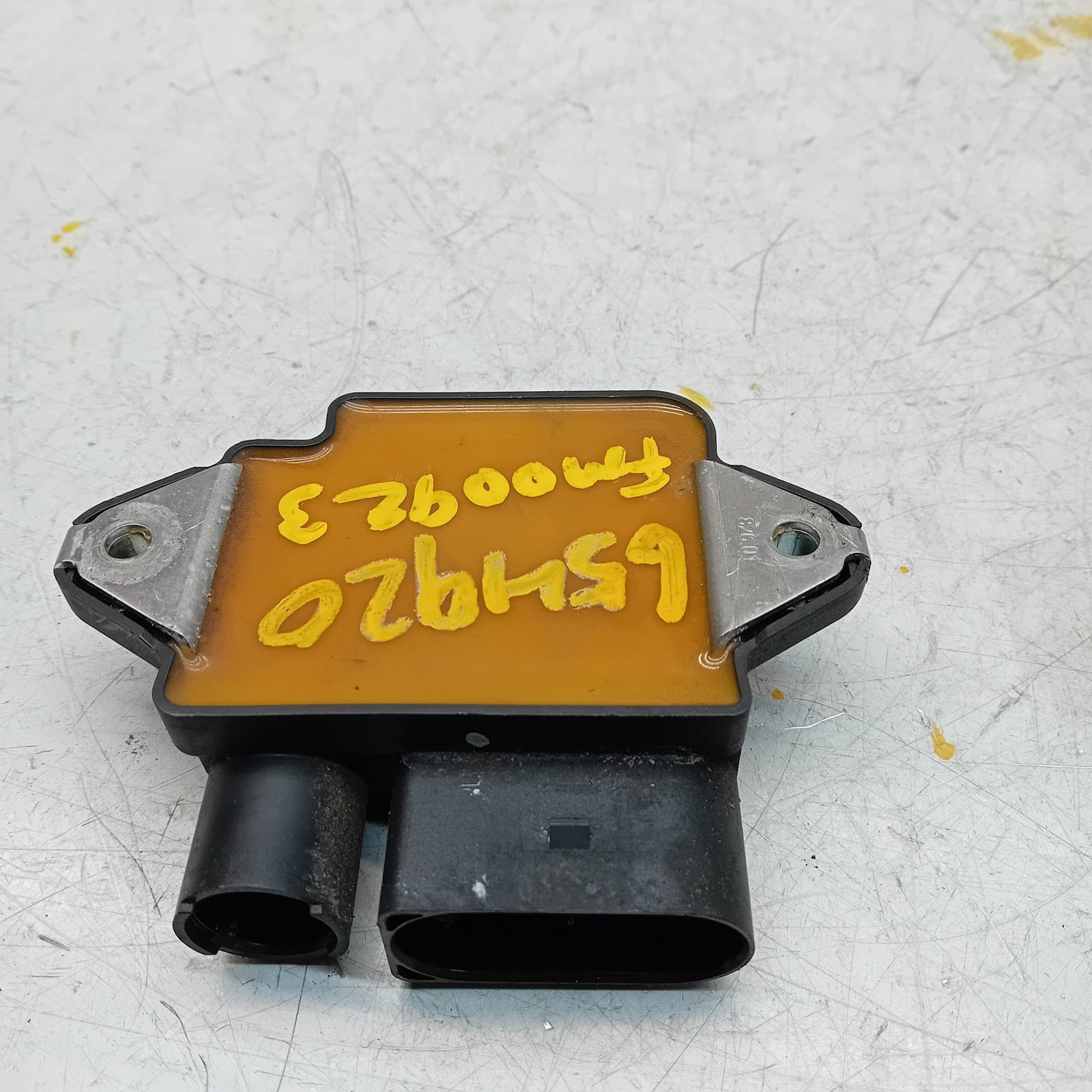 MERCEDES BRNZ E CLASS W213 DIESEL GLOW PLUG RELAY A6549001300 FM00923