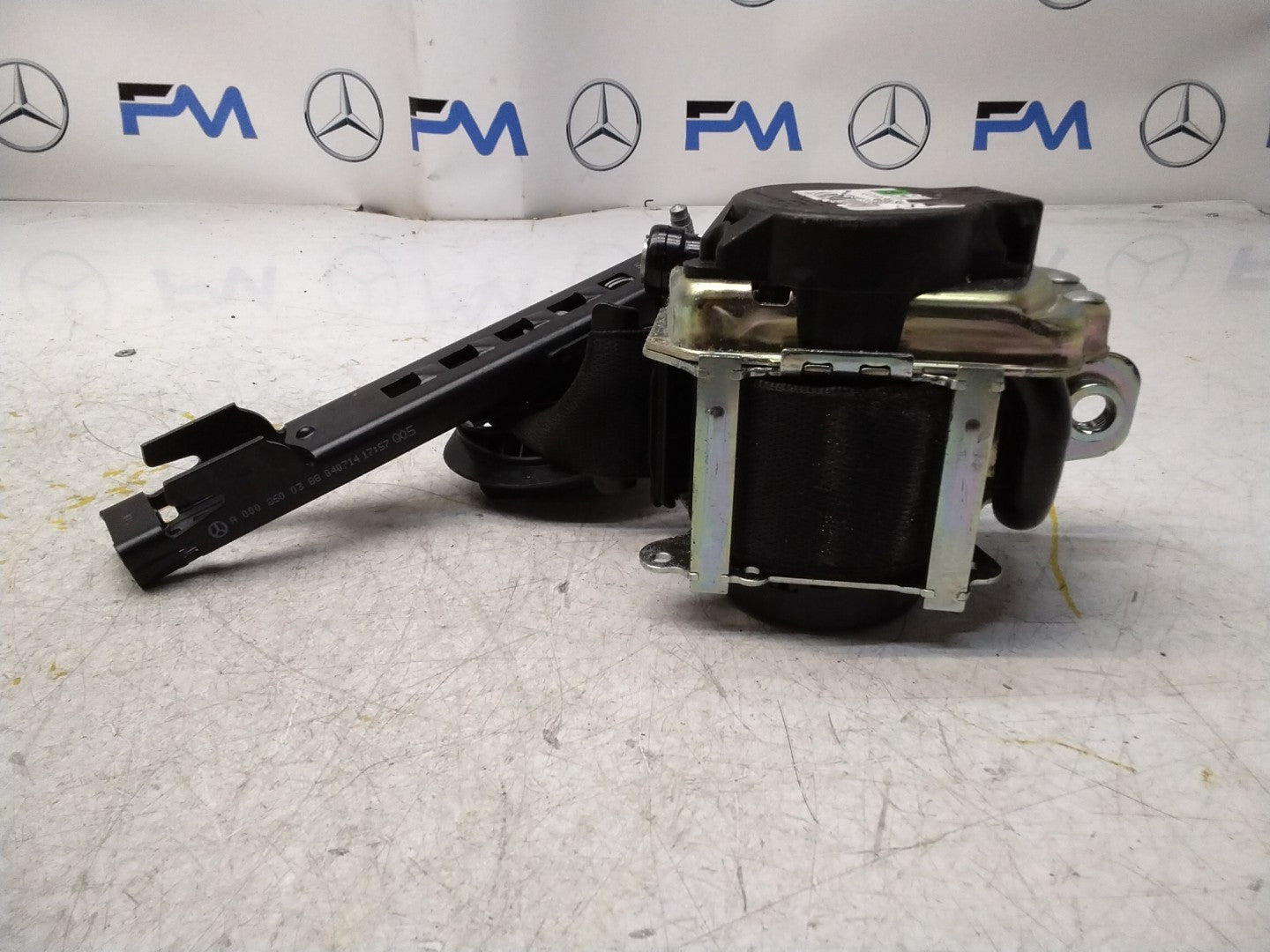 MERCEDES C-CLASS W205 SEAT BELT REAR RIGHT DRIVER SIDE A2058600285 FMS337 OSR