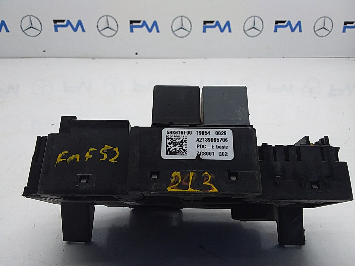 MERCEDES E CLASS FUSE RELAY BOX A2139065706 W213 2016 ONWARDS  FMF52
