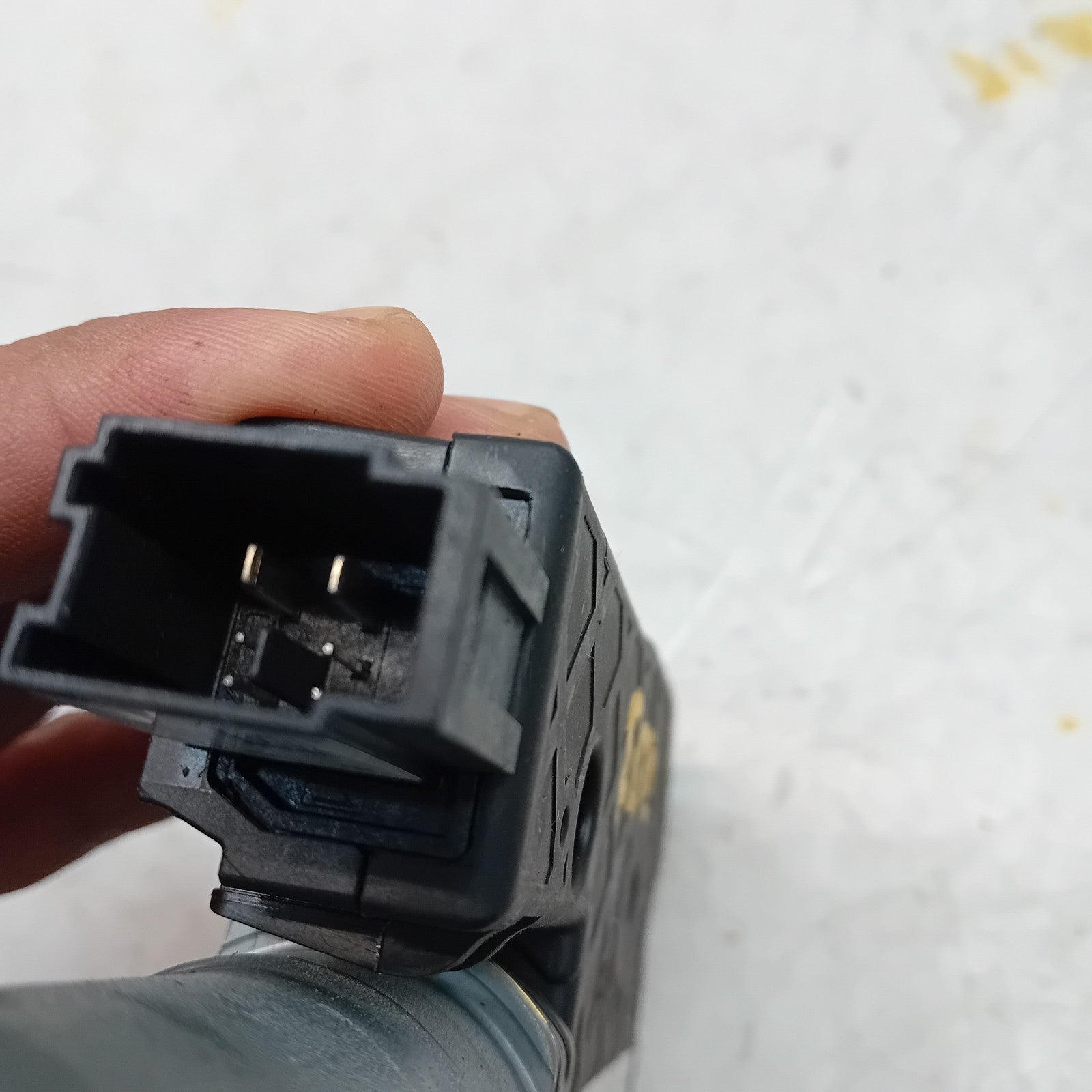 MERCEDES BENZ E-CLASS W213 2018 SUNROOF MOTOR  A2139067003 FM00934