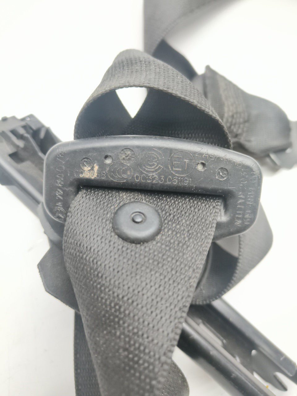 MERCEDES E CLASS W212  SEAT BELT FRONT LEFT PASSENGER SIDE A2128600786 FMS17 NSF