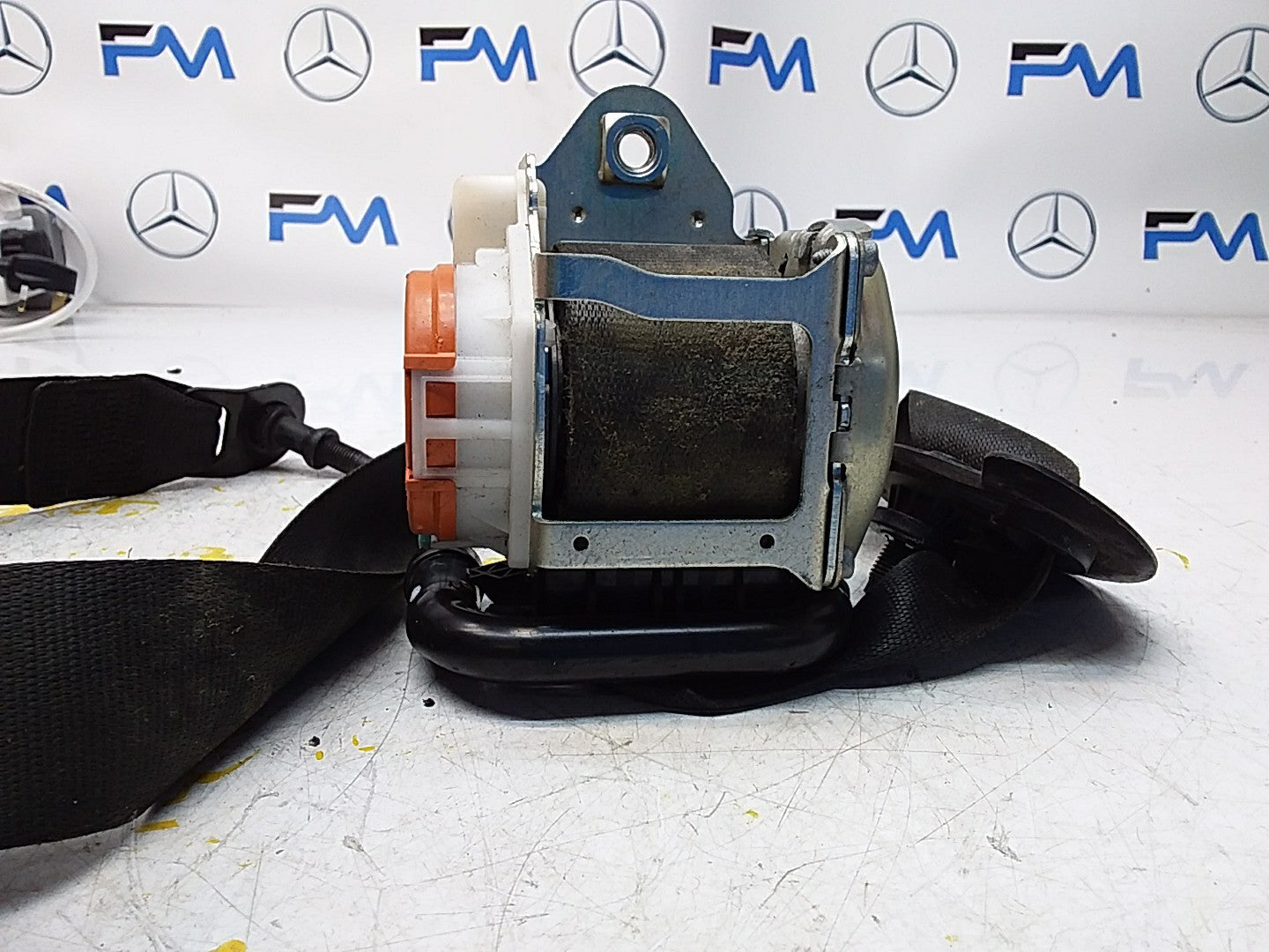 MERCEDES A CLASS  FRONT LEFT SEAT BELT WITH PRETENSIONER A1778600700 FMS51 NSF