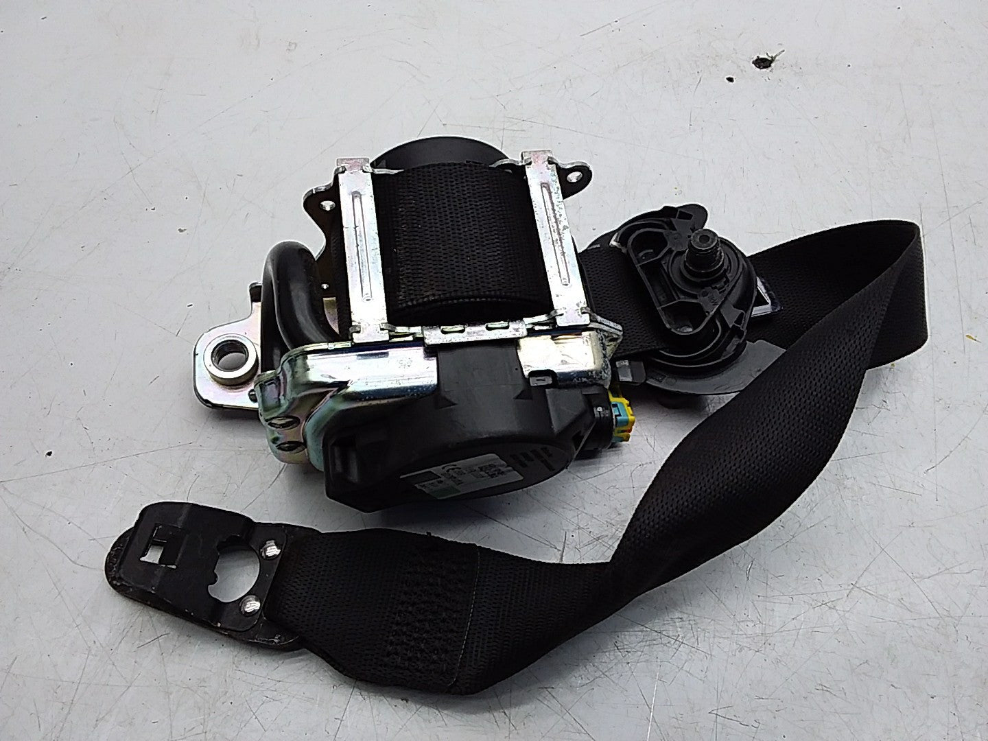 MERCEDES C-CLASS W205 SEAT BELT REAR RIGHT DRIVER SIDE A2058600285 FMS221 OSF