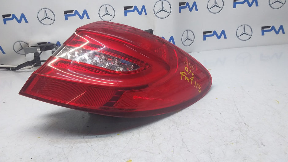 MERCEDES B-CLASS W246 DRIVER SIDE OS REAR TAIL LIGHT A2468200664 2013 FMT115