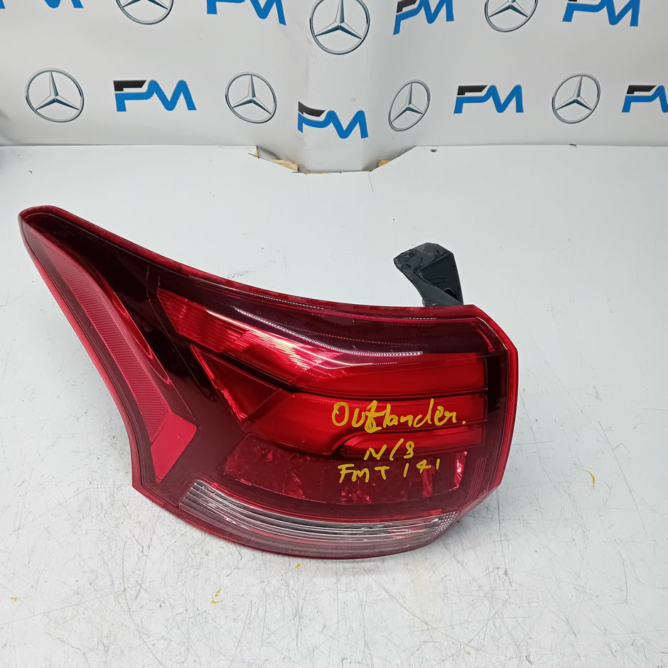 MITSUBISHI OUTLANDER MK3 2015-19 PASSENGER SIDE NS OUTER REAR TAIL LIGHT FMT141