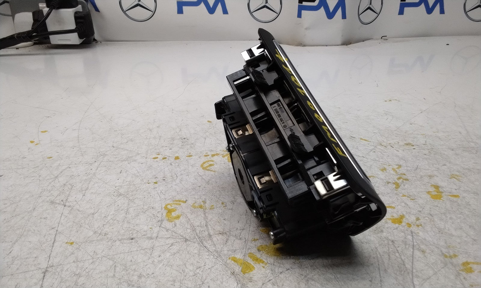 MERCEDES C-CLASS W205 HEADLIGHT CONTROL SWITCH 2014-2020 A2059056500 FM001014