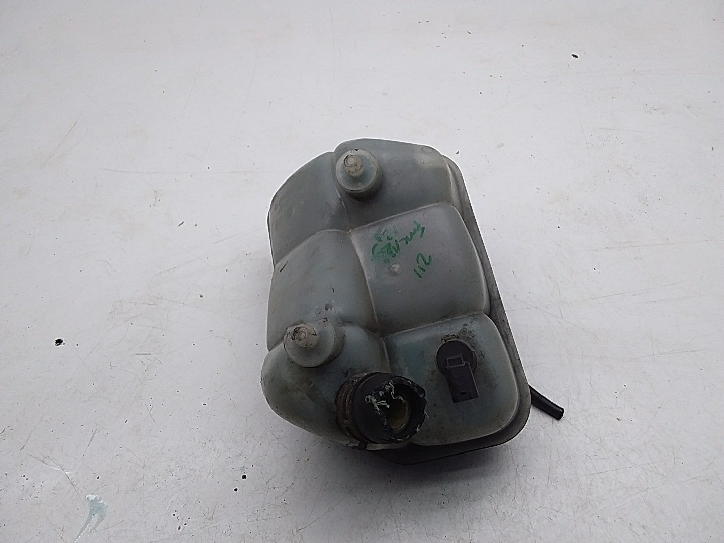 MERCEDES BENZ E-CLASS W211 COOLANT EXPANSION TANK 2003-2009 A2115000049 FMC123