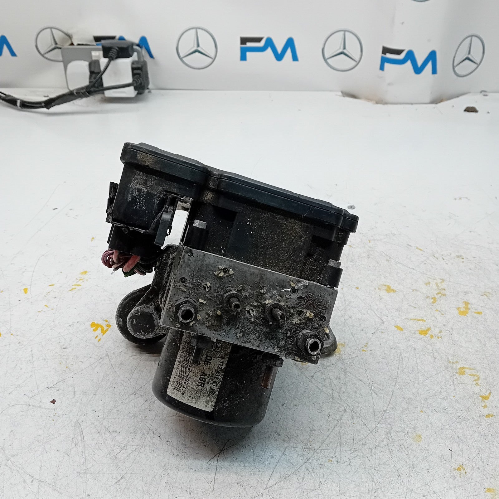 MERCEDES C-CLASS W205 ABS PUMP MODULE CONTROL UNIT A1729014100 FM00975