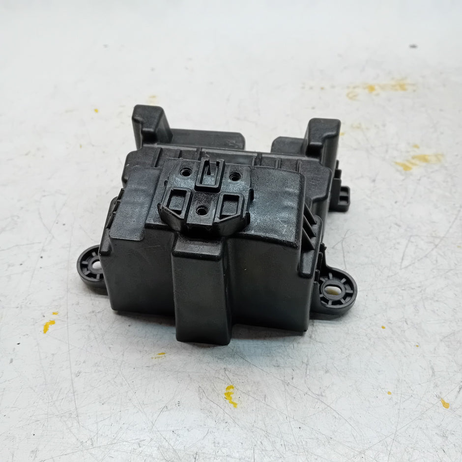 MERCEDES A CLASS W177 CENTRE CONSOLE GEAR SHIFT KNOB BRACKET A1776831400 FM00924