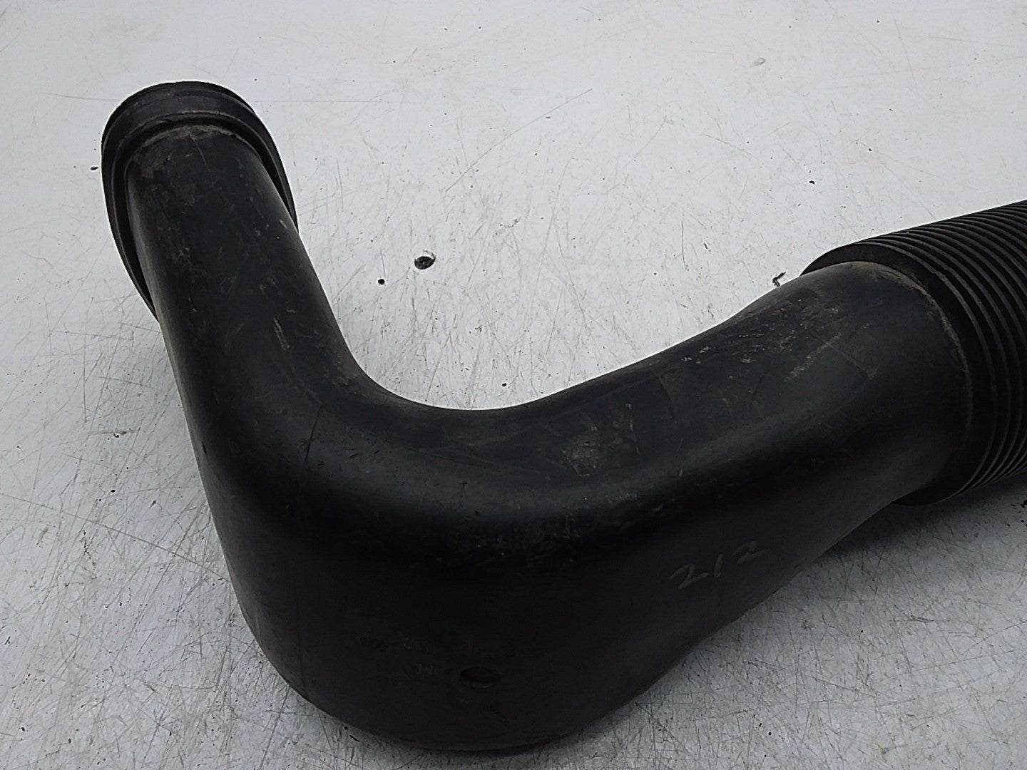 MERCEDES-BENZ E-CLASS A212 AIR INTAKE TUBE A6510903437 FMI01
