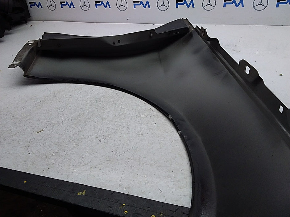 MERCEDES  E-CLASS W212 NS LEFT PASSENGER SIDE WINGS FMW27 A2128800124 (DAMAGED)