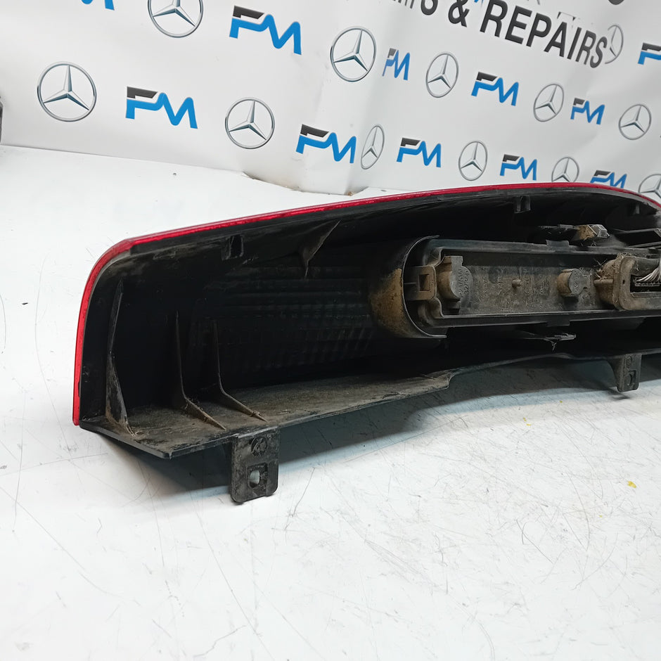 MERCEDES VITO W639 2004-14 PASSENGER NS OUTER REAR TAIL LIGHT 964678-00 FMT151