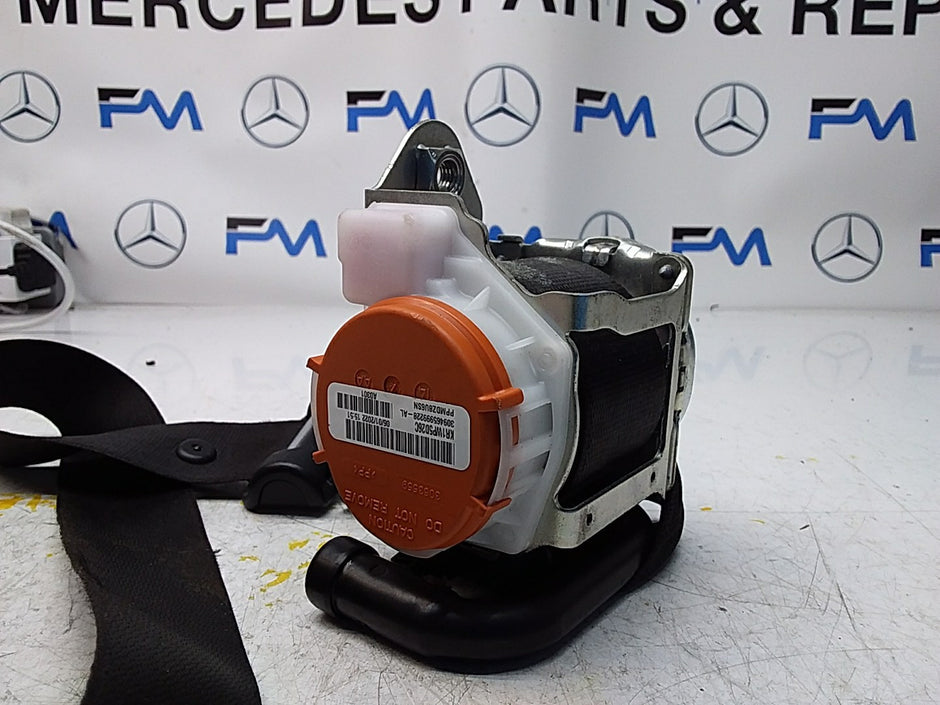 MERCEDES A-CLASS  FRONT RIGHT SEAT BELT WITH PRETENSIONER A1778600800 FMS58 OSF