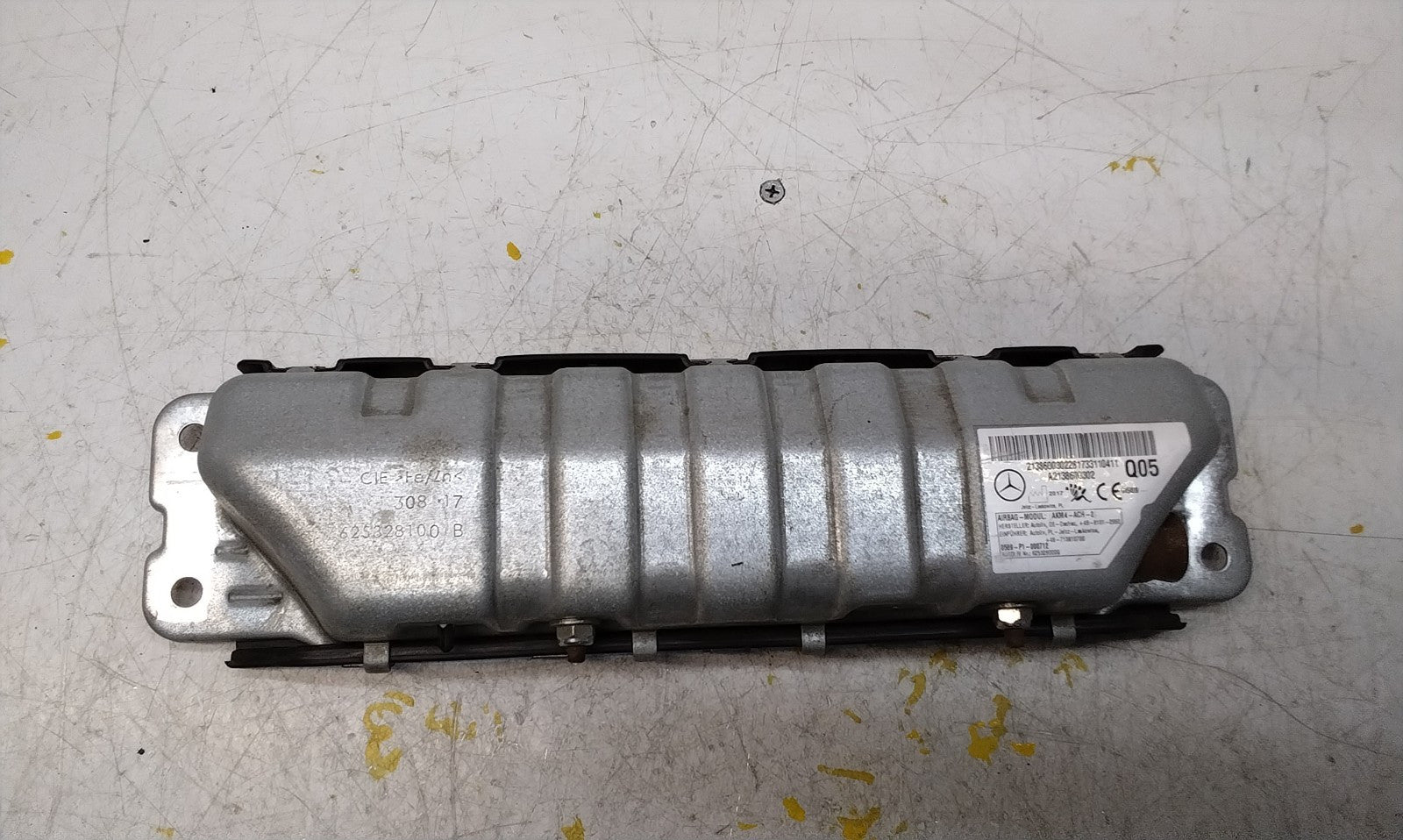 MERCEDES BENZ E-CLASS W213 DRIVER SIDE KNEE AIRBAG A2138600302 FM00754