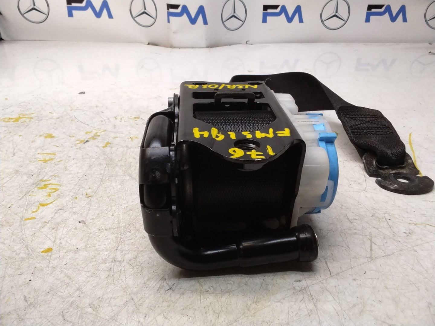 MERCEDES A CLASS W176 REAR L / R SIDE SEAT BELT A1768602385 FMS194 NSR OSR